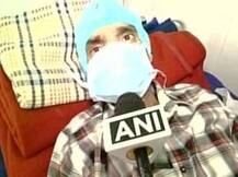 ৫ ঘন্টার অস্ত্রোপচারে পাকস্থলী থেকে বেরল ৪০ টি ছুরি