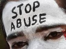 মরা গরু ফেলতে নারাজ বাবা, দলিত পুত্রকে বেধড়ক মার গুজরাতে