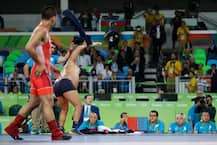 বিতর্কিত সিদ্ধান্তে হার, জামা খুলে প্রতিবাদ মঙ্গোলিয়ার কোচেদের