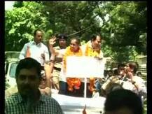 আগরতলায় দীপাকে উষ্ণ অভ্যর্থনা