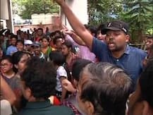 জয়েন্টে মেধাতালিকায় অসঙ্গতির অভিযোগ, প্রাপ্ত নম্বর ও র‍্যাঙ্ক প্রকাশের দাবিতে বিক্ষোভ পড়ুয়াদের