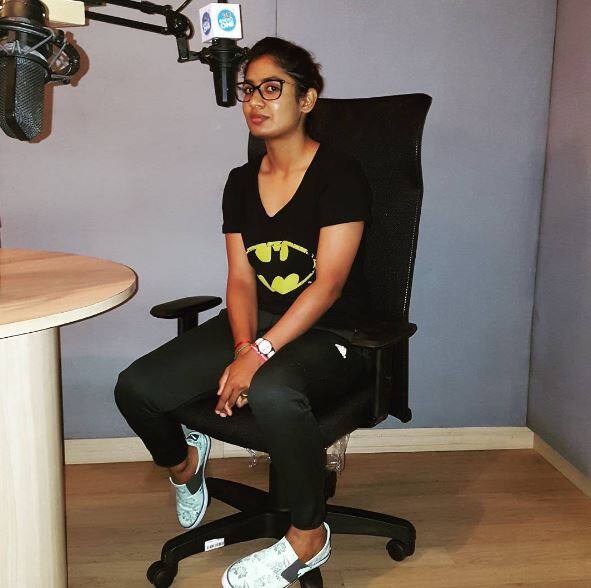 রেডিও জকির ভূমিকায় মিথালি