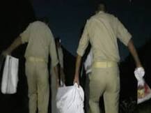 উত্তরপ্রদেশে তিন তুতো বোনকে ধর্ষণ করে খুন, অ্যাসিড ঢেলে পুড়িয়ে দেওয়া হল মুখ