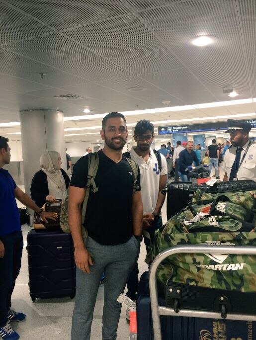 মঙ্গলবার সকালে এঁরা এসেছেন এই শহরে। বুধবার ফ্লোরিডা পৌঁছেছেন ক্যাপ্টেন এমএস ধোনি। সঙ্গে যশপ্রীত বুমরাহ। 