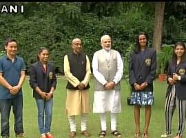 Pm Modi Hosts National Sports Awardees সিন্ধু, সাক্ষী, দীপাদের সঙ্গে দেখা করলেন প্রধানমন্ত্রী