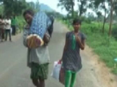পথে সংবাদমাধ্যম ও গ্রামবাসীদের নজরে আসে বিষয়টি। এরপরই অ্যাম্বুলেন্সের ব্যবস্থা করা হয়। আরও ৫০ কিমি পথ পেরিয়ে দানা মাঝির স্ত্রীর দেহ বাড়িতে পৌঁছয়। এই ঘটনা প্রকাশ্যে আসার পর দেশজুড়ে তীব্র ক্ষোভের সঞ্চার হয়। 