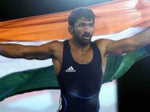 রাশিয়ার প্রয়াত কুস্তিগীরের পরিবারের কাছেই রুপো থাকুক, চাইছেন যোগেশ্বর