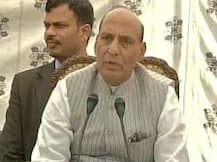 অশান্ত কাশ্মীরের পরিস্থিতি খতিয়ে দেখলেন রাজনাথ