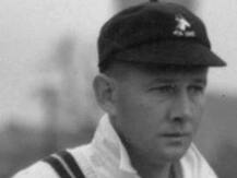 প্রয়াত বিশ্বের প্রবীণতম ক্রিকেটার