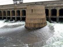 সুপ্রিম কোর্টের নির্দেশ, বিক্ষোভের মাঝেই তামিলনাড়ুতে কাবেরীর জল ছাড়ল কর্নাটক