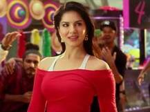 দেখুন: মুক্তি পেল সানি লিওনের ‘বেইমান লাভ’ সিনেমার গান