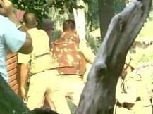 পুঞ্চে শহিদ পুলিশ কর্মী, হান্দওয়াড়ায় খতম তিন জঙ্গি