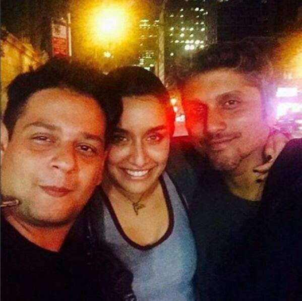 পরিচালক মোহিত সুরি ও এক্সিকিউটিভ প্রডিউসার রিচার্ড ডে ভর্দার সঙ্গে শ্রদ্ধা কপূর, নিউ ইয়র্কে। 