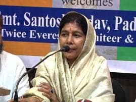 False Mt Everest Summit Expedition Are Growing Alleges Santosh Yadav এভারেস্ট অভিযানে বাড়ছে ফলস সামিটের অভিযোগ, হতাশ দুবার এভারেস্টজয়ী বিশ্বের প্রথম মহিলা