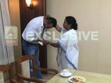 নবান্নে সাক্ষাৎ, কঠিন সময়ে পাশে থাকার জন্য মমতাকে কৃতজ্ঞতা সঞ্জয়ের