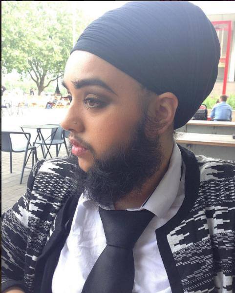 হরনামের গালে ছয়-ইঞ্চি দাড়ি রয়েছে। 