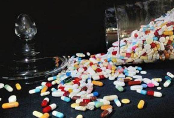 up-man-claims-to-have-found-covid-19-medicine-arrested করোনার ওষুধ বের করে ফেলেছেন! দাবি করে উত্তরপ্রদেশে গ্রেফতার ১ ব্যক্তি