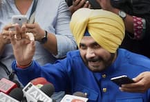 ইমরানের শপথে থাকার আমন্ত্রণ গ্রহণ করলেন সিধু, বললেন, উনি দৃঢ়চেতা, ওঁকে ভরসা করা যায়