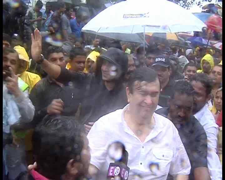 রণধীর কপূর এক সাংবাদিককে চড় পর্যন্ত মারলেন 
