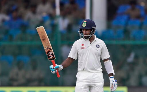 চেতেশ্বর পূজারা ৬২ রান করেন