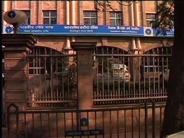 বিভিন্ন দাবিতে ইউনিয়নগুলির ধর্মঘট, আগামীকাল ব্যাহত হবে ব্যাঙ্ক পরিষেবা