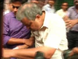 Dsp Caught Red Handed For Accepting Bribe From Forest Officer ঘুষ নেওয়ার অভিযোগে পুলিশের জালে পুলিশকর্তা