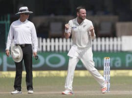 New Zealands Mark Craig Ruled Out Of Test Series Jeetan Patel Named As Replacement মার্ক ক্রেগের চোট, পরিবর্ত জিতন পটেল