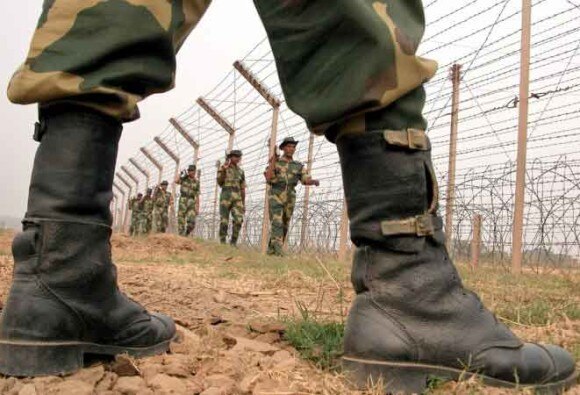 1 Indian Soldier Inadvertently Crosses Loc Army Says It Informed Pakistan ভুলক্রমে নিয়ন্ত্রণ রেখার ওপারে চলে যাওয়া ভারতীয় জওয়ানকে ধরেছে পাকিস্তান, জানাল সেনা