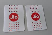 দিওয়ালিতে রিলায়েন্স জিও-র ধামাকা অফার, ৩৯৯ টাকার রিচার্জে ১০০ শতাংশ ক্যাশব্যাক