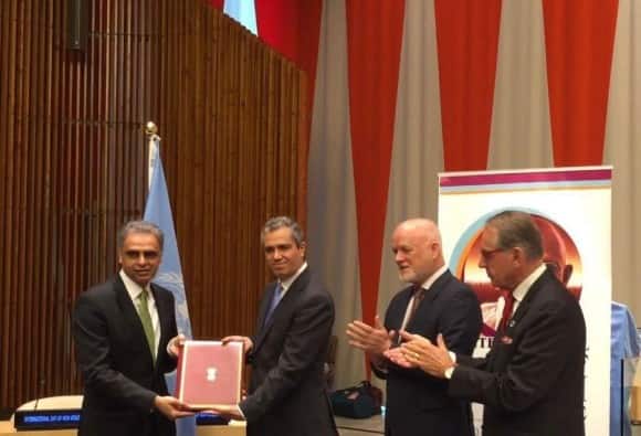 প্যারিস জলবায়ু চুক্তি: ভারতের প্রশংসায় মার্কিন প্রেসিডেন্ট Paris Deal India Committed Says Pm Modi As Obama Tweets Praise প্যারিস জলবায়ু চুক্তি: ভারতের প্রশংসায় মার্কিন প্রেসিডেন্ট