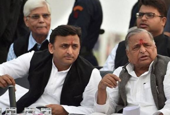 Rift Between Mulayam Akhilesh Widens As Cm Decides To Shift To Official Residence দ্বন্দ্ব মেটেনি, মুলায়মের বাড়ি ছাড়ছেন অখিলেশ