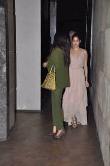 কন্যা জাহ্নবী ও স্বামী বনি কপূরের সঙ্গে ‘মির্জা’ দেখতে এলেন শ্রীদেবী