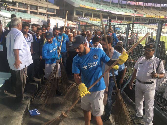 ২০১৪ সালের ২ অক্টোবর স্বচ্ছ ভারত অভিযান শুরু করেন প্রধানমন্ত্রী নরেন্দ্র মোদী।