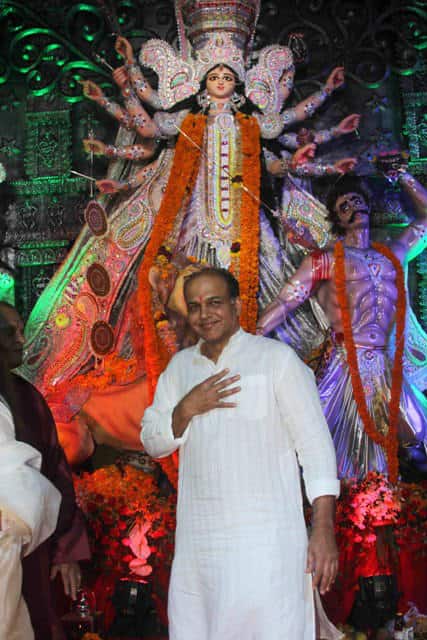চিত্র পরিচালক আশুতোষ গোয়ারিকর