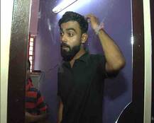 কী ঝামেলা! শেষে কিনা ‘বিরাট’কেই স্টেডিয়াম ছাড়তে বাধ্য করল পুলিশ