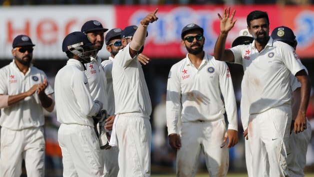 এই নিয়ে টেস্টে ২০ বার এক ইনিংসে পাঁচ বা তার বেশি উইকেট নিলেন অশ্বিন