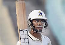 মনোজের শতরানে সুবিধাজনক জায়গায় বাংলা