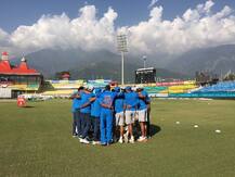 সচিনের রেকর্ড কি ভাঙতে পারবেন ধোনি?