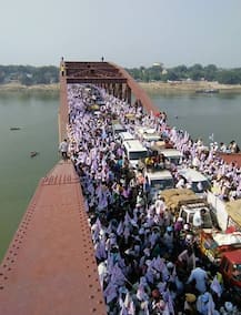 দেখুন, বারাণসীতে ধর্মীয় অনুষ্ঠানে ভয়াবহ দুর্ঘটনা
