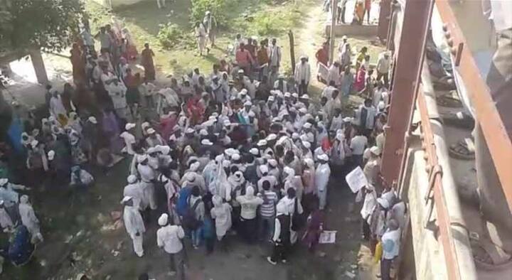 প্রধানমন্ত্রী নরেন্দ্র মোদীর নির্বাচনী কেন্দ্র বারাণসী। এই দুর্ঘটনার খবর পেয়েই শোকপ্রকাশ করে নিহতদের পরিবারের লোকেদের সমবেদনা জানিয়েছেন প্রধানমন্ত্রী