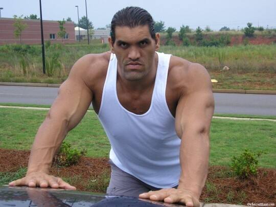 একটি সংবাদমাধ্যমকে দেওয়া সাক্ষাৎকারে খলি বলেছেন, আমার পরে দ্বিতীয় ভারতীয় হিসেবে যদি সুশীল ডবলুডবলুই-তে যোগ দেয়, তাহলে আমার খুব ভাল লাগবে। তবে ওর কাজটা খুব কঠিন