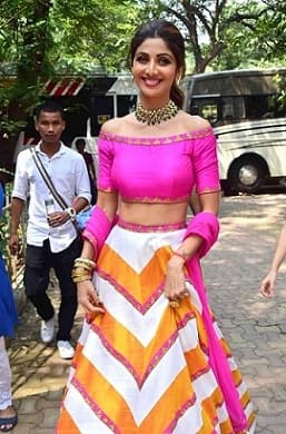 মুম্বইয়ে এই অনুষ্ঠানে রামদেব ছাড়াও ছিলেন অভিনেত্রী শিল্পা শেট্টি। ছবি সৌজন্যে সঙ্কেত শিন্ডে/সোলারিস ইমেজেস