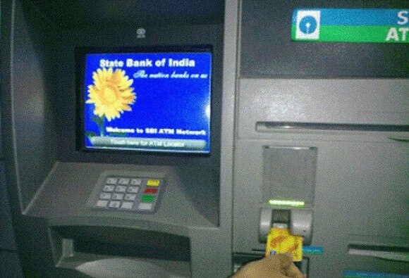 SBI ATM New Rules SBI to change ATM cash withdrawal rules from September 18 SBI ATM New Rules: ১৮ তারিখ থেকে এটিএমে টাকা তোলার নিয়ম পরিবর্তন করছে স্টেট ব্যাঙ্ক, বিস্তারিত জানুন