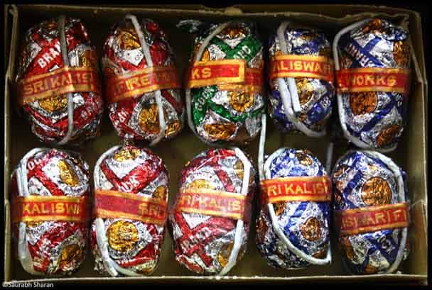 Bengal Pcb Gives Clearance To Chocolate Bomb Cracker Before Diwali দীপাবলির আগেই রাজ্য দূষণ নিয়ন্ত্রণ পর্ষদের পরীক্ষায় পাশ ‘চকোলেট-বোমা’