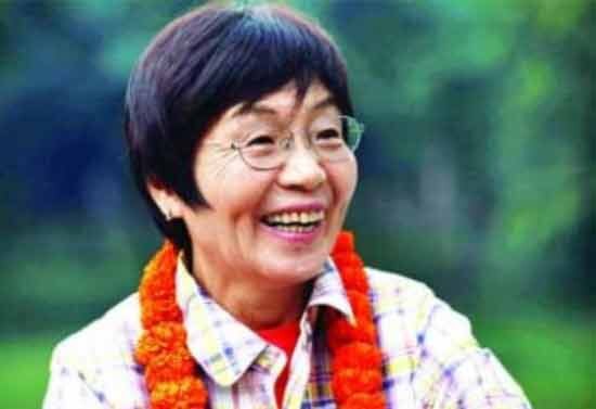 ১৯৬৯ সালে প্রতিষ্ঠা করেন 'লেডিজ ক্লাইম্বিং ক্লাব'। মহিলাদের পর্বতারোহনে উত্সাহ বাড়াতেই এই ক্লাব প্রতিষ্ঠা করেছিলেন তিনি। 