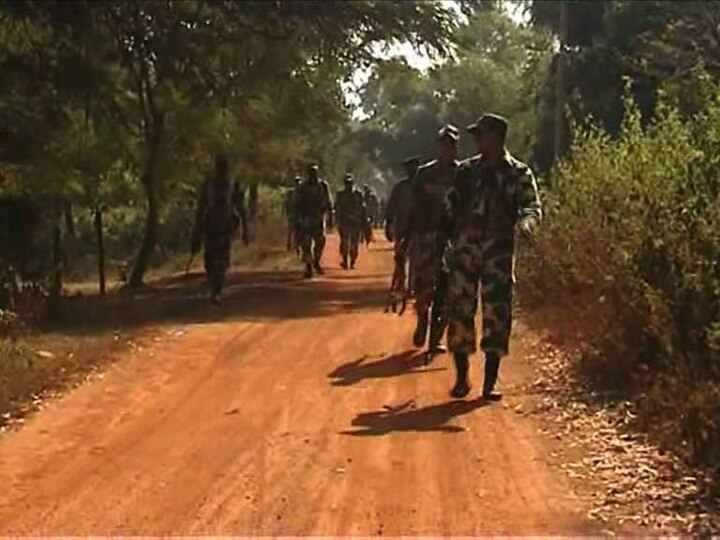 21 Maoists Killed In Encounter In Malkangiri At Andhra Odisha Border 2 Policemen Injured নিকেশ ২ শীর্ষ নেতাও? মালকানগিরিতে নিরাপত্তাবাহিনীর সঙ্গে সংঘর্ষে নিহত ২৩ মাওবাদী, জখম কম্যান্ডোর মৃত্যু