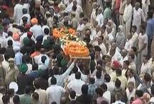 মনদীপ সিংহের শেষকৃত্য সম্পন্ন,  শোকস্তব্ধ গ্রামে পালিত হচ্ছে না দীপাবলী