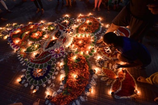 দেখব দীপাবলী উত্সবের আরও কিছু ঝলক