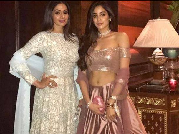 শ্রীদেবীর সঙ্গে কন্যা জাহ্নবী, ছবি সৌজন্যে ইন্সটাগ্রাম