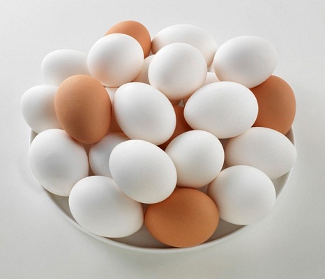 Kitchen Hacks: क्या अंडे को फ्रिज में रखना है सुरक्षित? यहां जानिए इस सवाल का जवाब